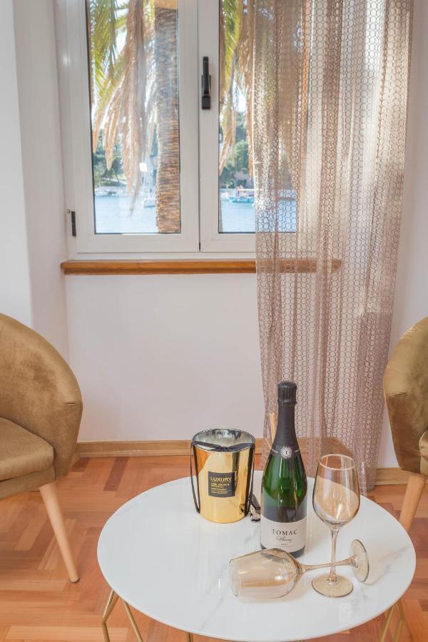 Deluxe Dreamy Room In The Center Of Hvar With Sea View Hvar Town Exteriör bild