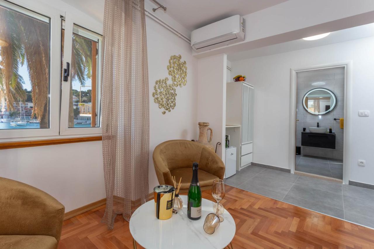 Deluxe Dreamy Room In The Center Of Hvar With Sea View Hvar Town Exteriör bild