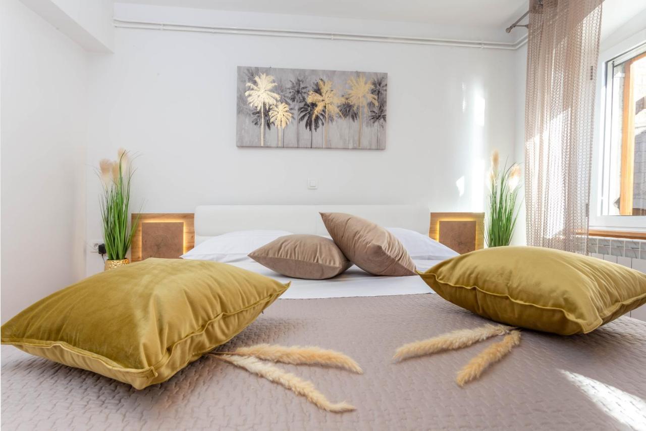 Deluxe Dreamy Room In The Center Of Hvar With Sea View Hvar Town Exteriör bild